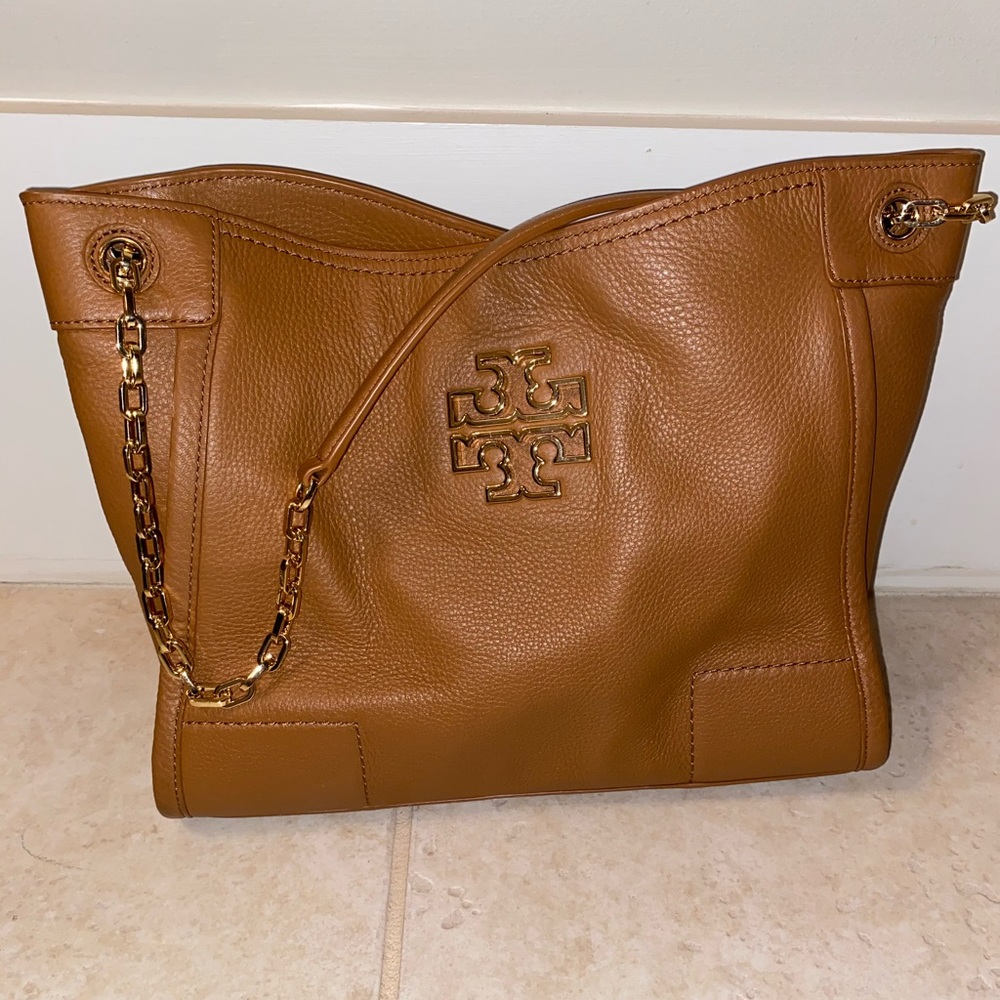 Tory Burch Leather shoulder bag. BRAND NEW